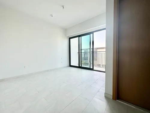 Green Belt | SIngle Row | Close To Pool And Park