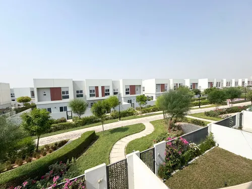 4 Bedrooms Villa in La Rosa 6