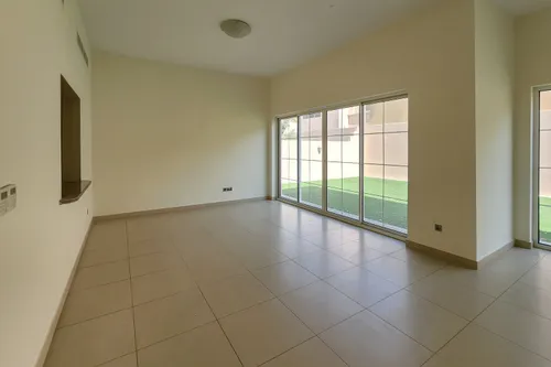 4 Bedrooms Villa in Nad Al Sheba Villas