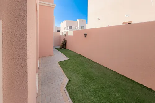 4 Bedrooms Villa in Nad Al Sheba Villas