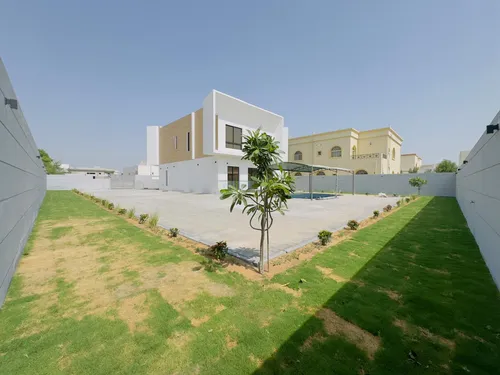 Brand New | Bright and Modern | Private Pool
