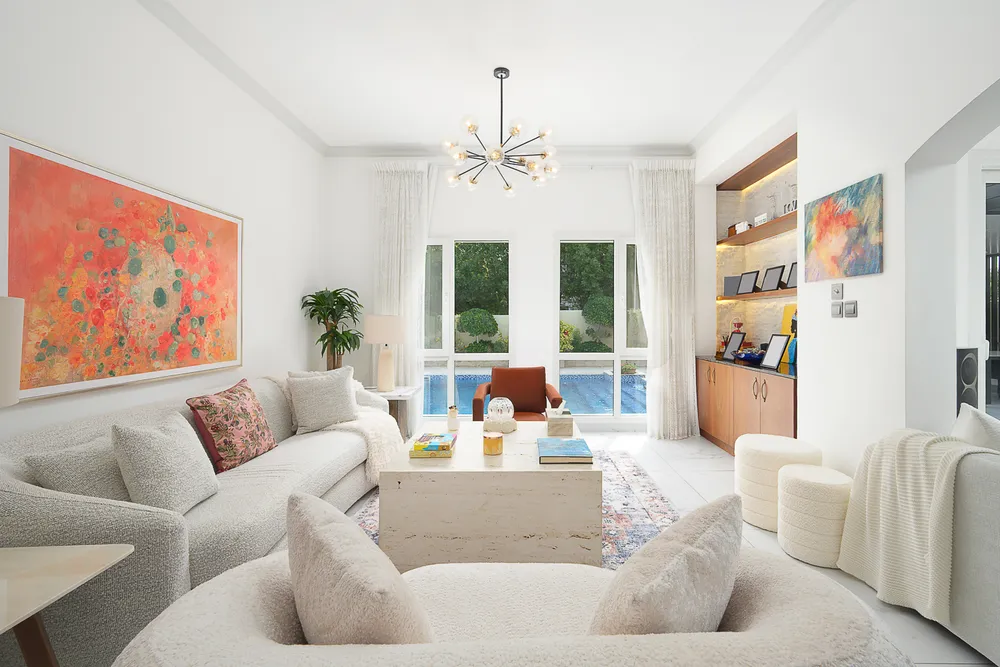 5 Bedrooms Villa in Meadows 5