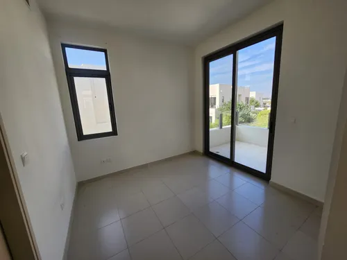 3 Bedrooms Villa in Mira Oasis 2