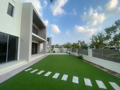 5 Bedrooms Villa in Sidra Villas I