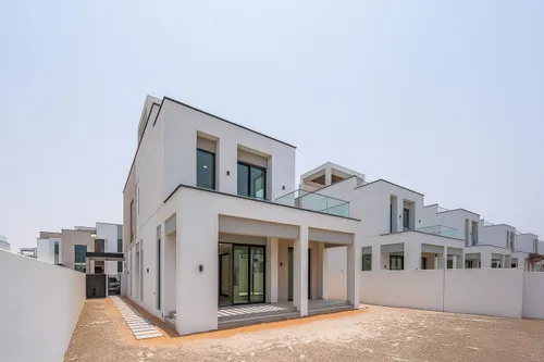 4 Bedrooms Villa in Caya 1