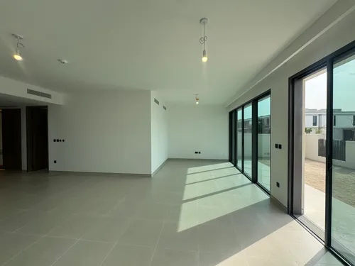 4 Bedrooms Villa in Harmony 3
