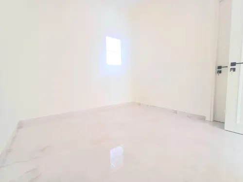 3 Bedrooms Villa in Springs 10
