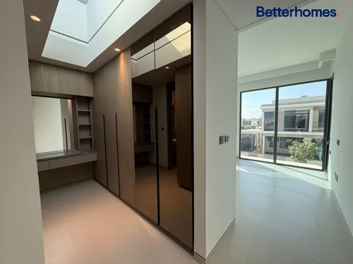 Open Kitchen | Brand New | Close to Park