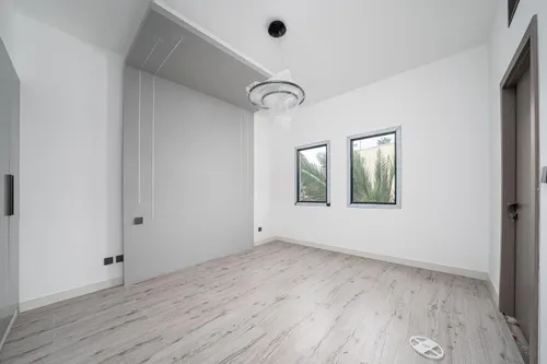 6 Bedrooms Villa in Meadows 1