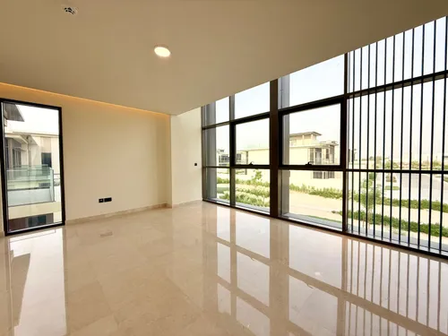 4 Bedrooms Villa in Golf Place 2