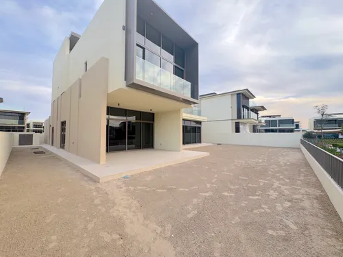 4 Bedrooms Villa in Golf Place 2