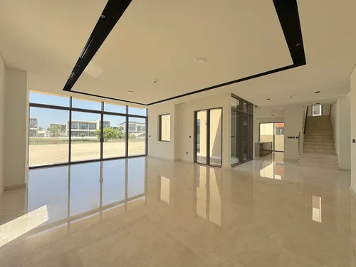 4 Bedrooms Villa in Golf Place 2