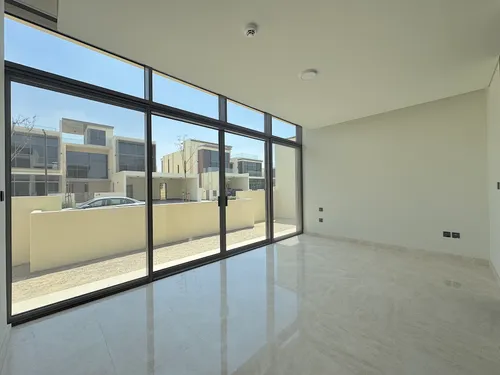 4 Bedrooms Villa in Golf Place 2