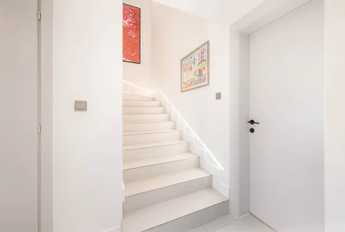 5 Bedrooms Villa in Meadows 2