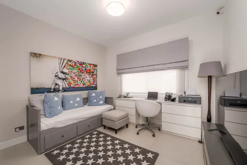 5 Bedrooms Villa in Meadows 2