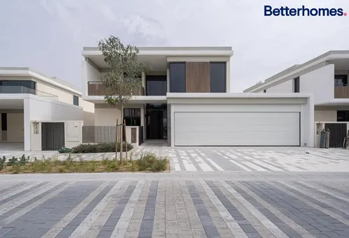 Brand NEW | Pool Backing | Fully Upgraded