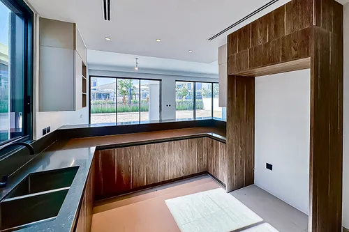 5 Bedrooms Villa in Harmony 2