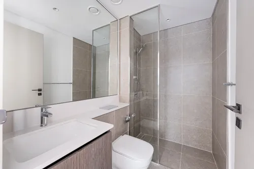 5 Bedrooms Villa in Aura