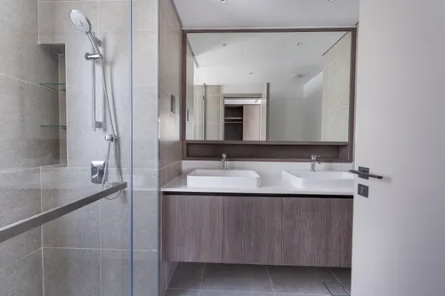 5 Bedrooms Villa in Aura