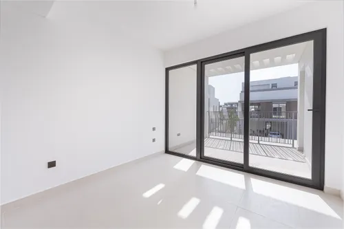 5 Bedrooms Villa in Aura