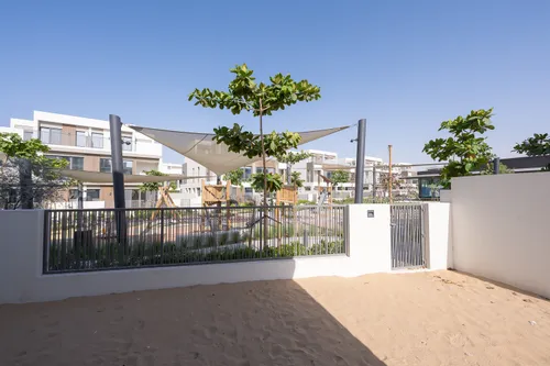 5 Bedrooms Villa in Aura