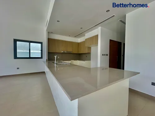 Perfect location | Greenbelt | Easily Viewable