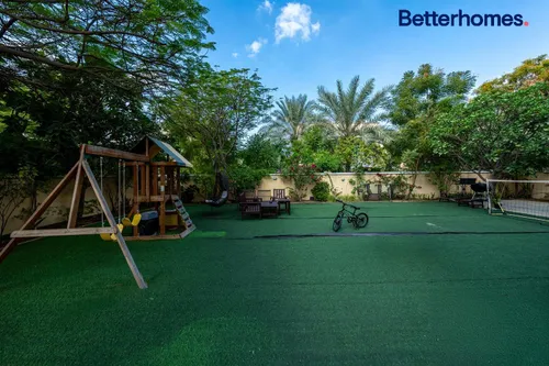5 Bedrooms Villa in District 2C
