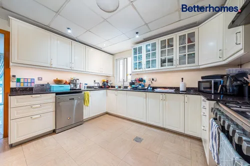 5 Bedrooms Villa in District 2C