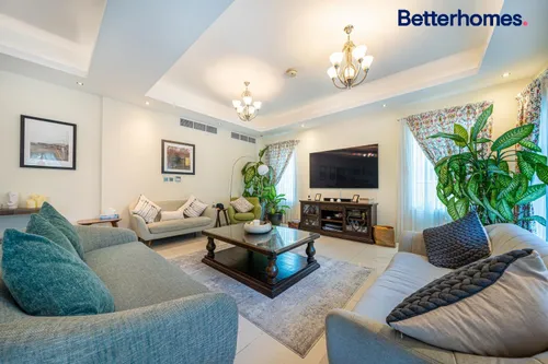 5 Bedrooms Villa in District 2C