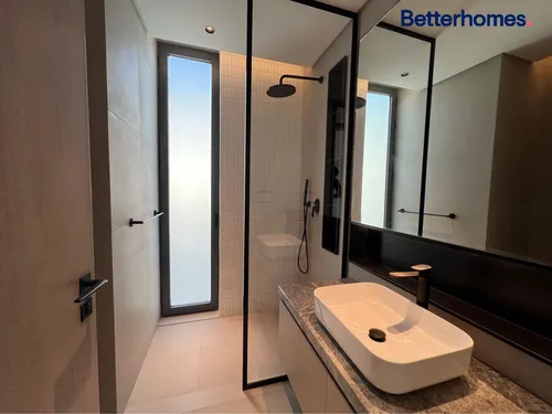 Fully Upgraded | Brand New | Close to Park