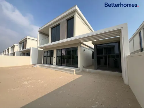 All Upgrades | Close to Park | Vacant Now