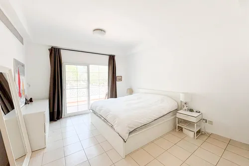3 Bedrooms Villa in Maeen 2