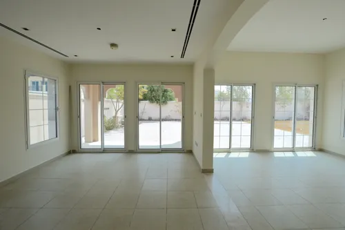 2 Bedrooms Villa in Mediterranean Villas
