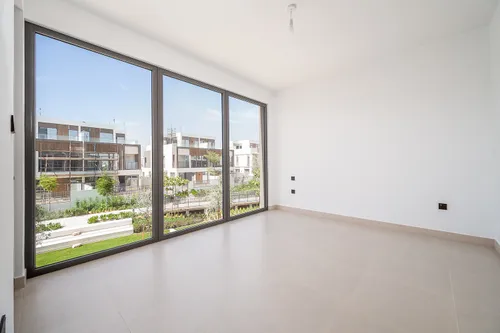 4 Bedrooms Villa in Aura