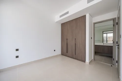 4 Bedrooms Villa in Aura