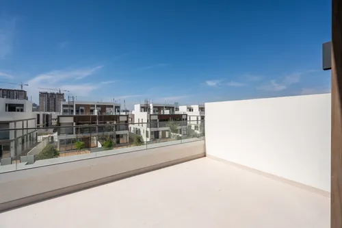 4 Bedrooms Villa in Aura