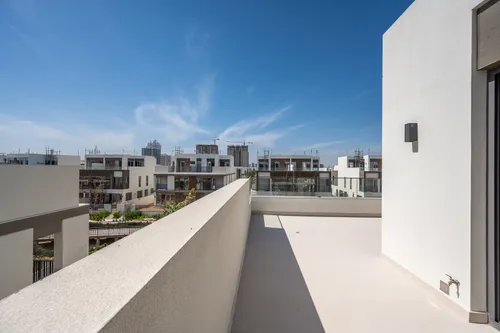 4 Bedrooms Villa in Aura