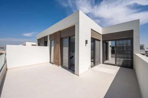 4 Bedrooms Villa in Aura