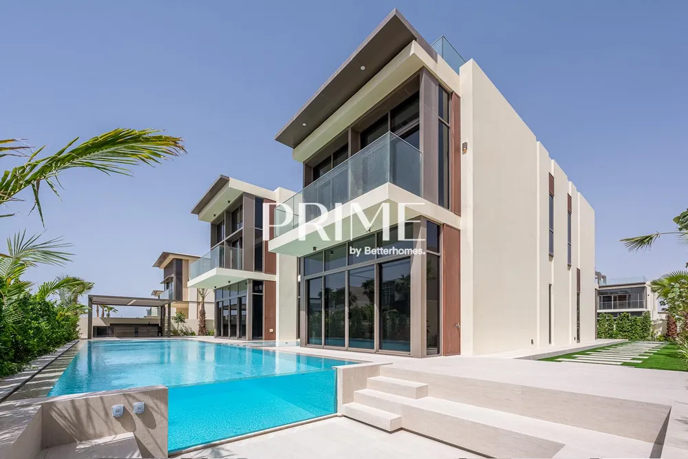 5 Bedrooms Villa in Golf Place 2