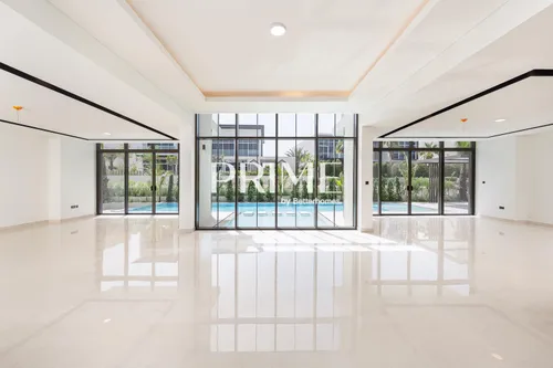 5 Bedrooms Villa in Golf Place 2
