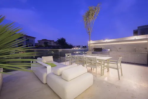 5 Bedrooms Villa in Jumeirah Park Homes