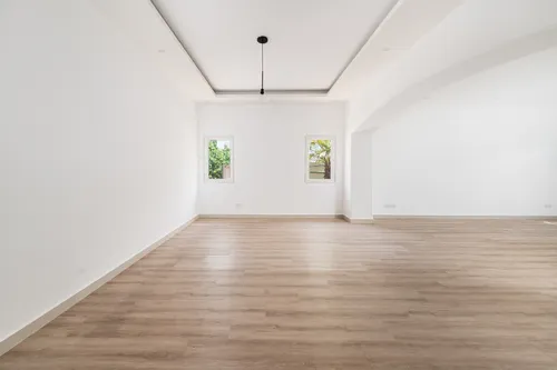 4 Bedrooms Villa in Meadows 9