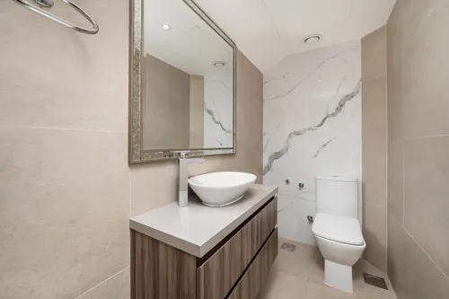4 Bedrooms Villa in Meadows 9