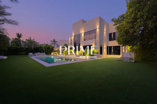 4 Bedrooms Villa in Entertainment Foyer