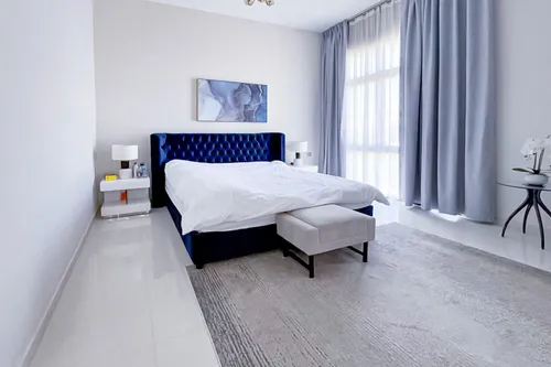 5 Bedrooms Villa in The Field