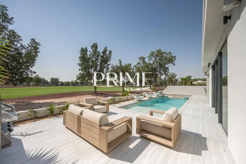5 Bedrooms Villa in Wildflower