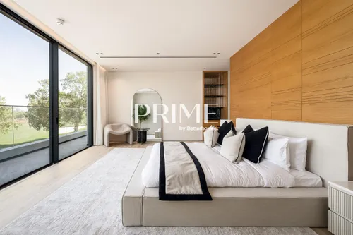 5 Bedrooms Villa in Wildflower