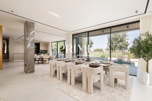 5 Bedrooms Villa in Wildflower