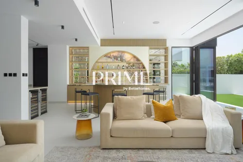 5 Bedrooms Villa in Whitefield 2