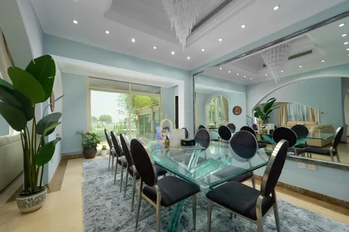 4 Bedrooms Villa in Entertainment Foyer